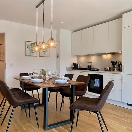 Tt Living I 2 I 4 Betten I Balkon I Tg-stellplatz *